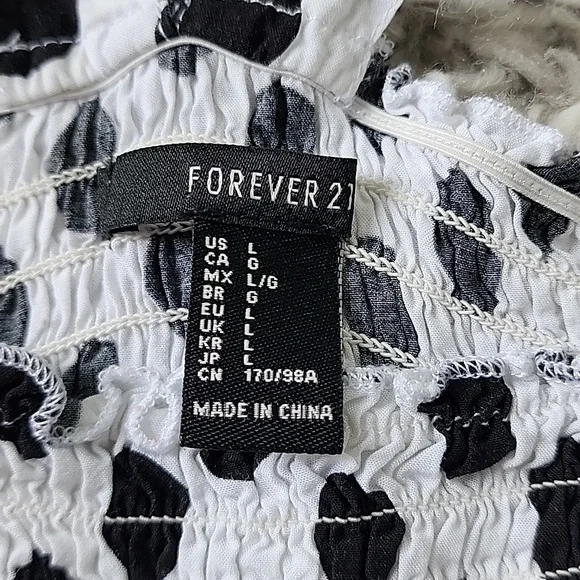 Forever 21  polka dot top - Picture 9 of 9